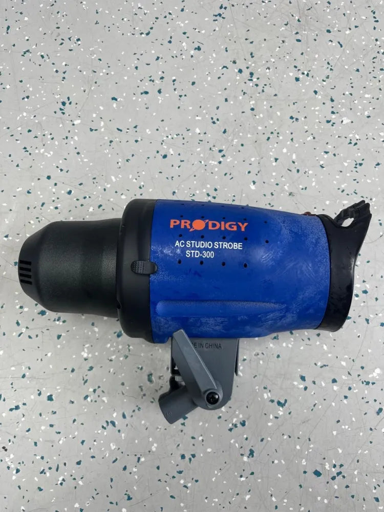 Prodigy Studio Flash STD-300 2 Light Kit (Used) - Prodigy - VisionSounds South Africa