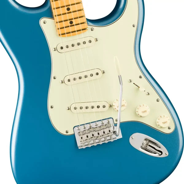 Fender American Professional Classic Stratocaster Electric Guitar - Faded Lake Placid Blue detail image 10