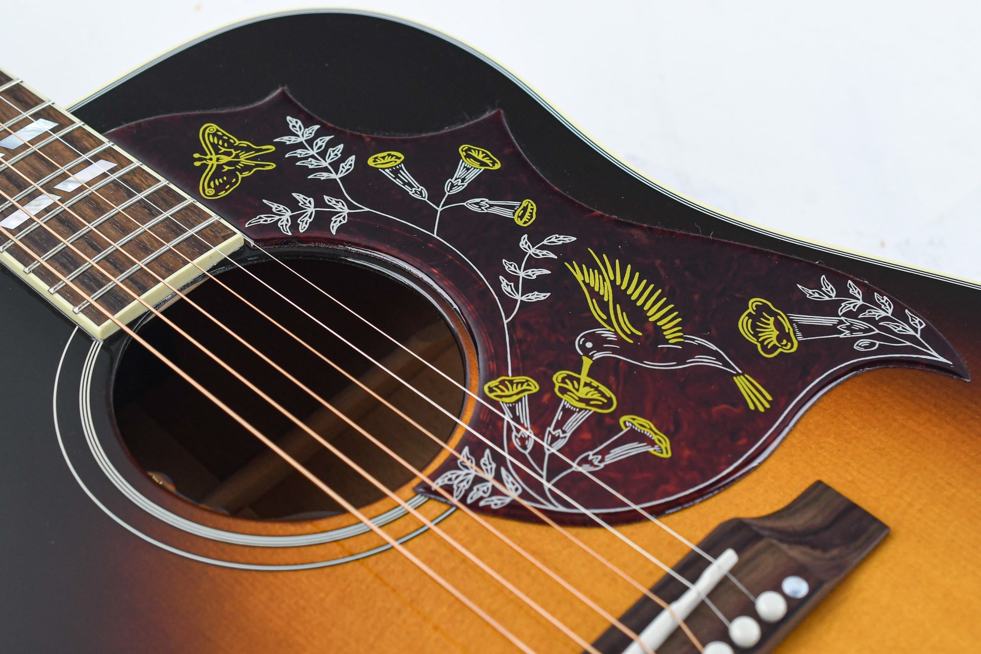 Gibson Hummingbird Standard Acoustic Guitar - Vintage Sunburst detail image 3