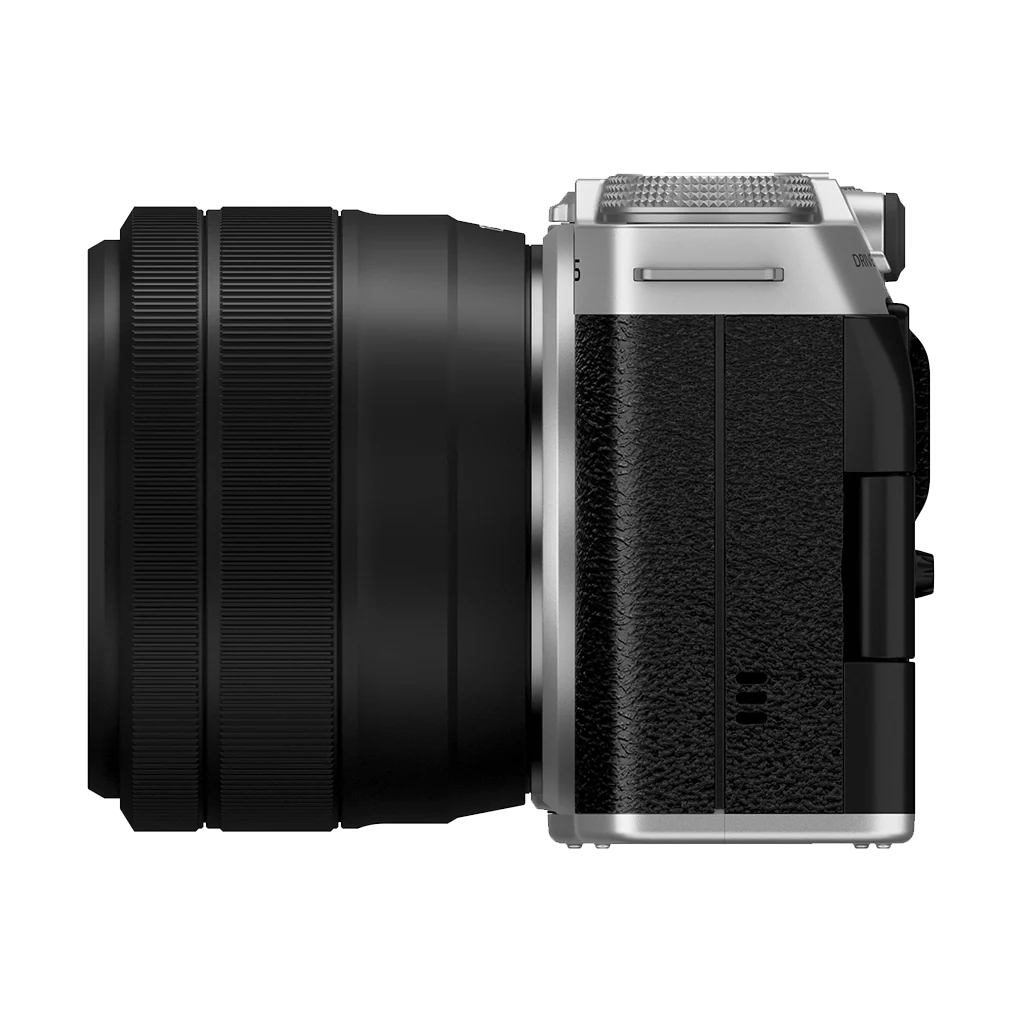 Fujifilm X-M5 Mirrorless Camera with XC 15-45mm f/3.5-5.6 Lens (Silver)