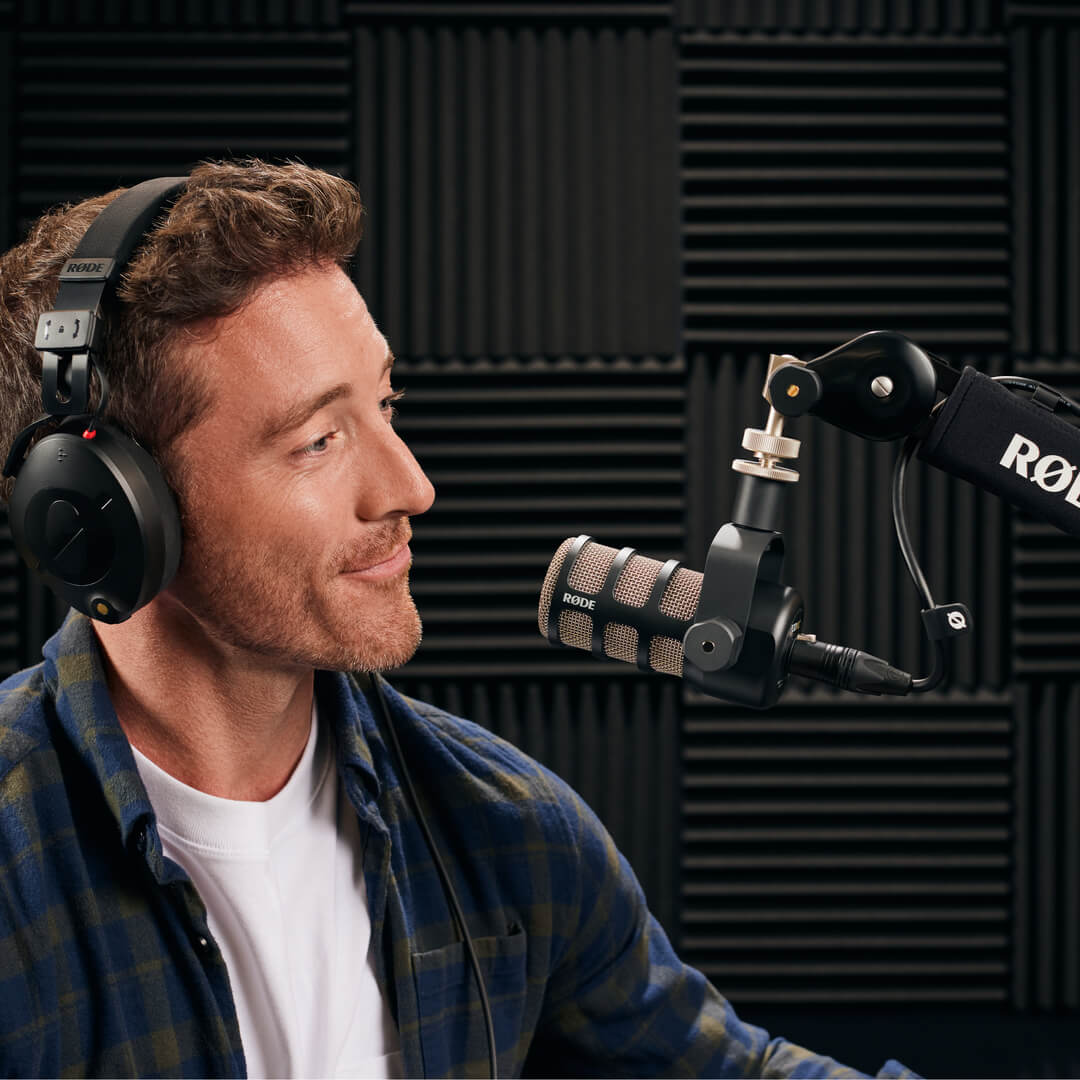 Professional podcast equipment bundle product image