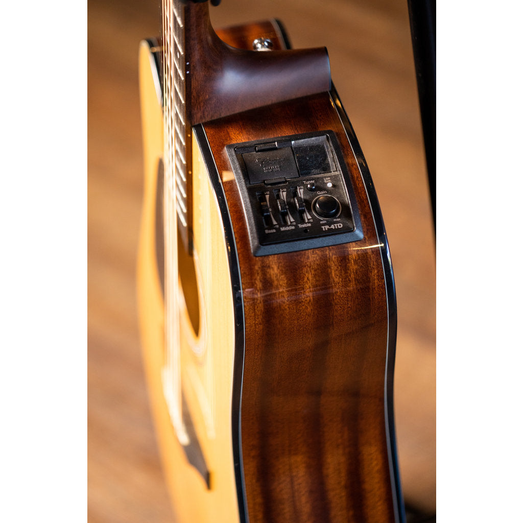 Takamine GD30CELH Left Handed Acoustic-Electric Guitar – Natural detail image 4